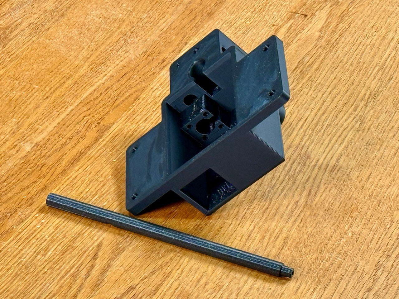 Gehäuse: vprojekte Fenster-Antenne CB